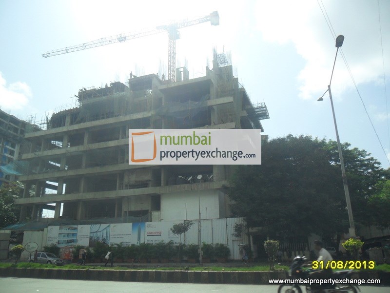 4921 Oth 30 Aug 2013 - Ibis, Kandivali West