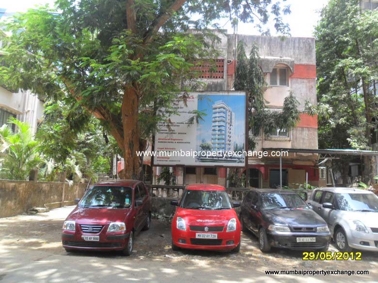 5100 Oth 30 June 2012 - Juhu Radhika, Juhu