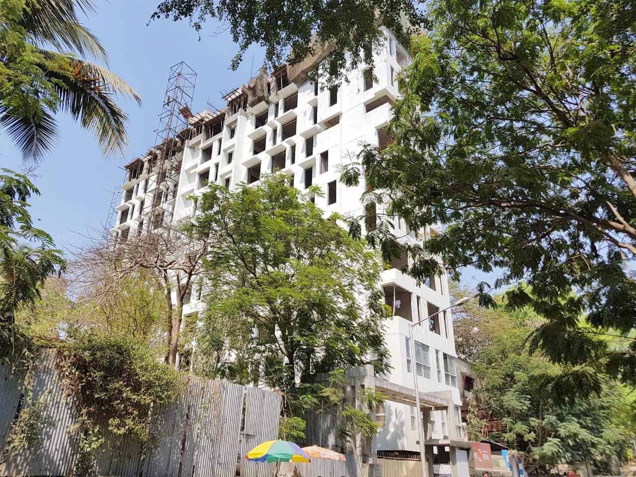 2 Semi-Furnished in Fairmont Moksh , Andheri West
