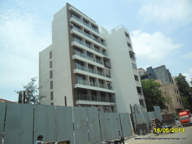 5753 Main - Morya Crystal, Santacruz East