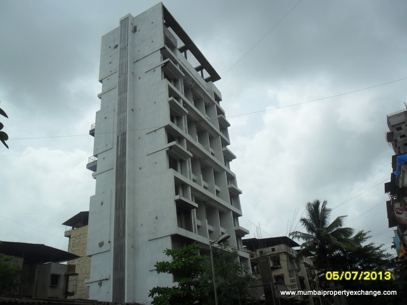 3 BHK Trishla Apartment, Vile Parle West — for Sale