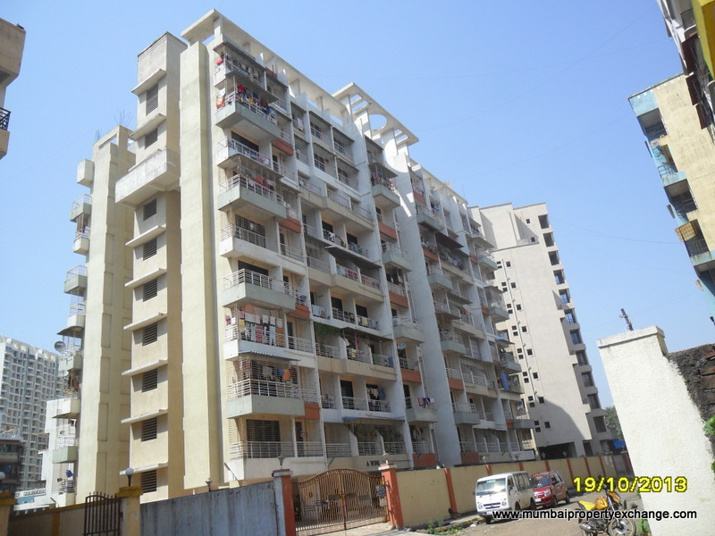 2 RAJNIGANDHA, THAKUR COMPLEX — for Sale