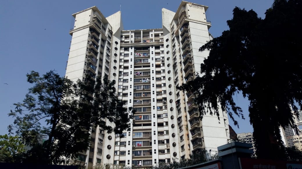 4 BHK Semi Furnished in Raheja Tipco Heights , Malad East