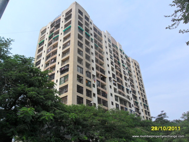 4 BHK Fully Furnished in Highland , Kandivali East