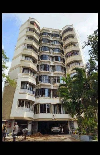 Img 04 - Dsk Trilok, Lower Parel