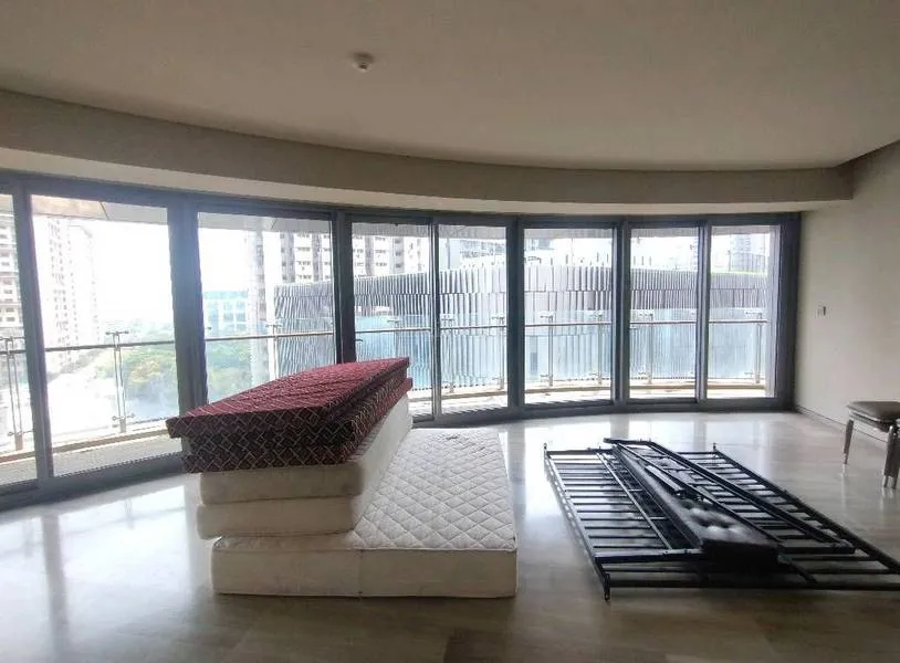 Img 03 - Lodha World One, Worli