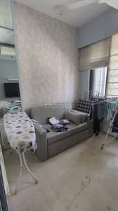 Img 02 - Lodha Adrina, Worli