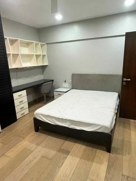 4 BHK Flats for Sale in Maker Tower, Walkeshwar