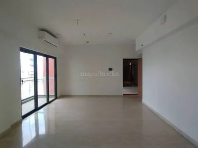 3 BHK Flats for Sale in Lodha Vista, Lower Parel