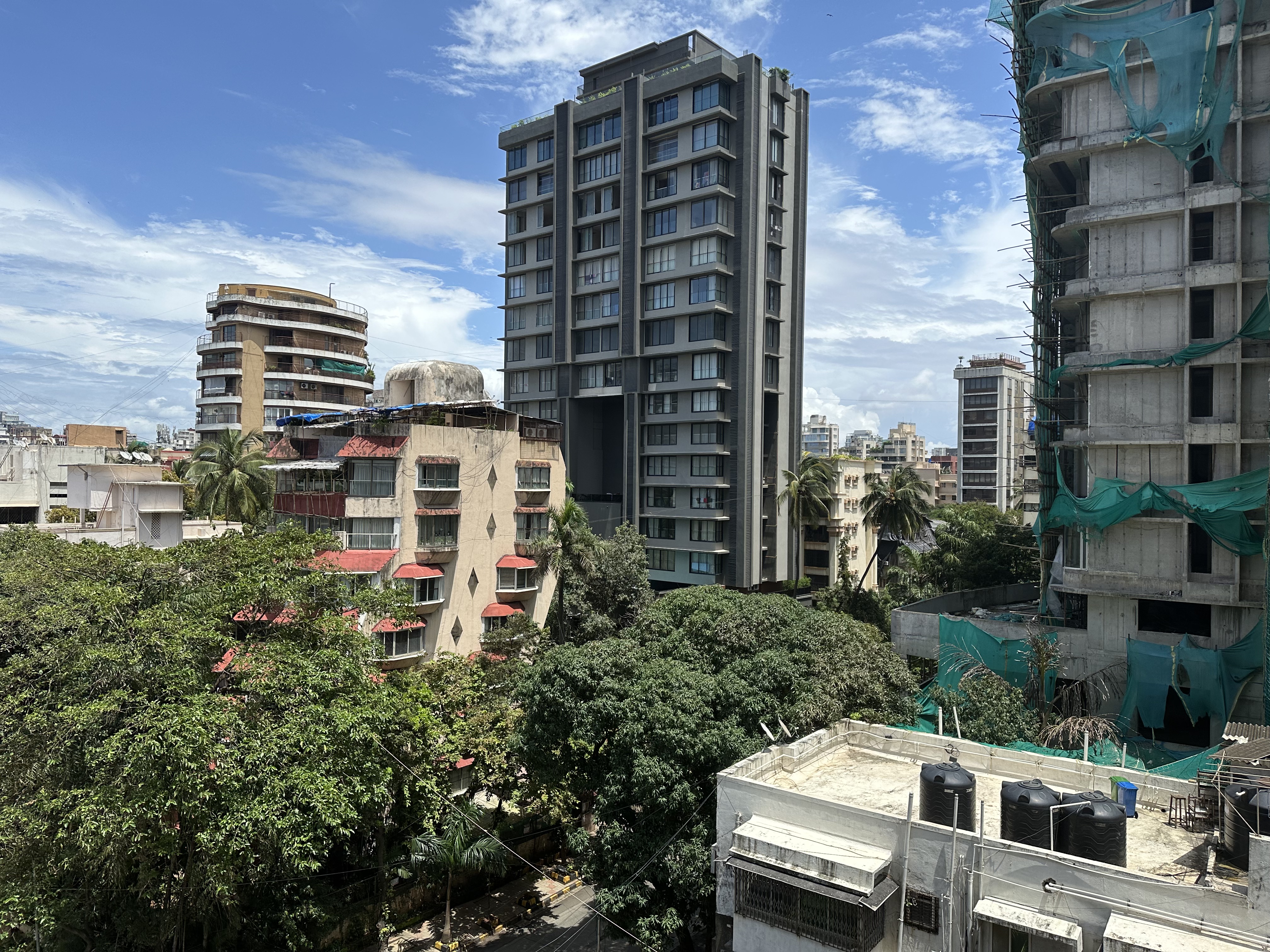 Merits of Redevelopment of Older Buildings in Mumbai
