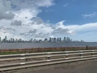 Ranveer Singh Buys flat in Bandra West in Sagar Resham at Bandstand