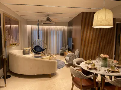 Show Flats add to the Glitz in the Project