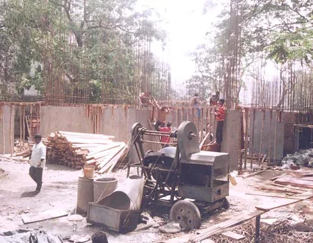 April 2005