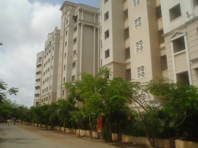 2 BHK Flats on Rent in RNA Millenium Township, Kandivali West