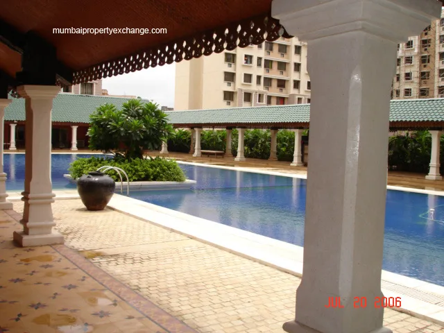 Swimming Pool — photo 3