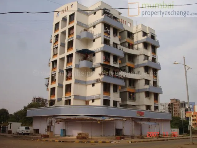 4 Flats for Sale in Isha, Khar West