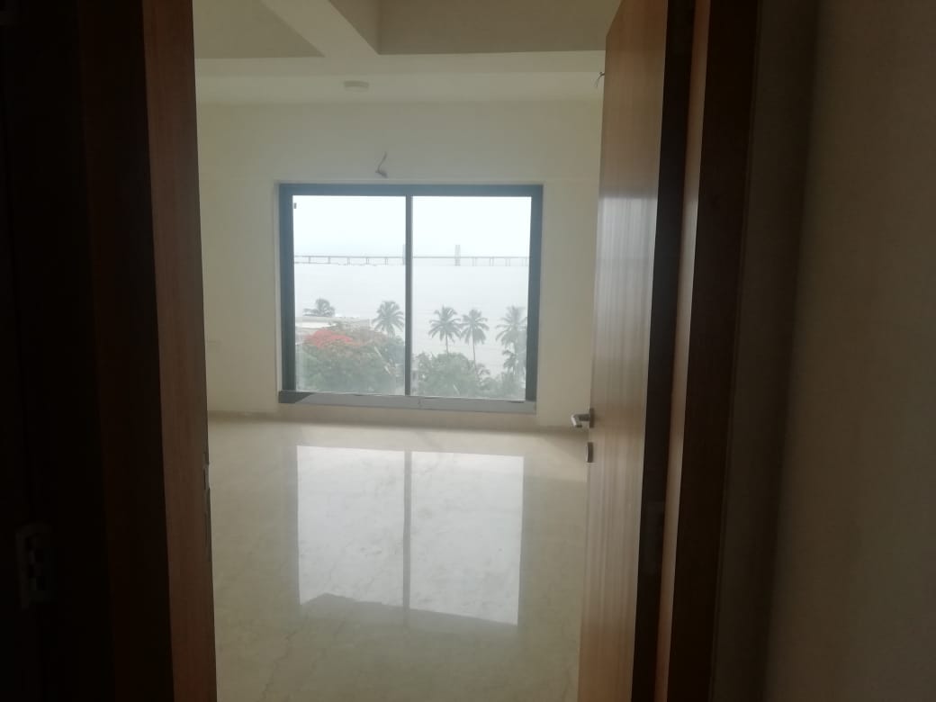 Mangirish Actual Apartment Image-3