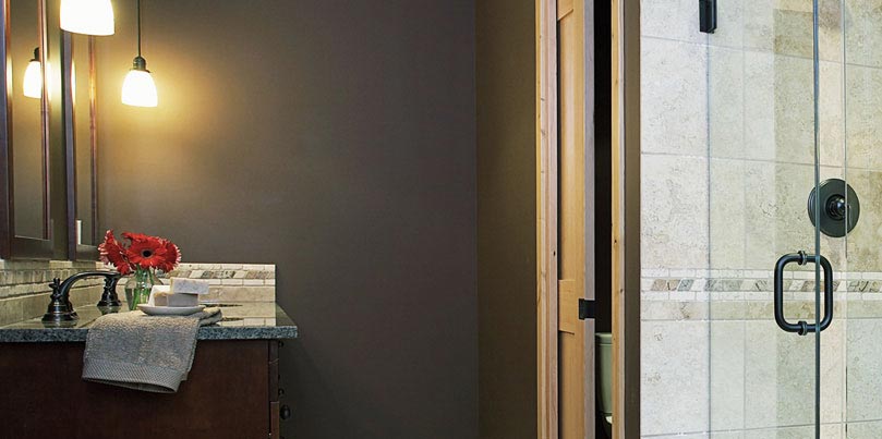 Hills Pristine Bathroom