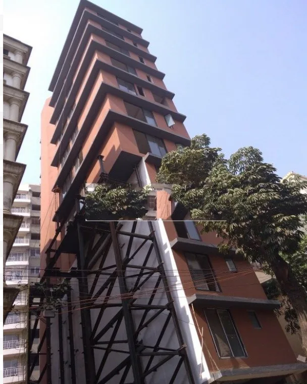 23693 Main - Monisha, Bandra West
