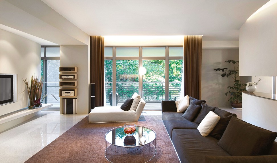 Crown Jewel Interior Image-3