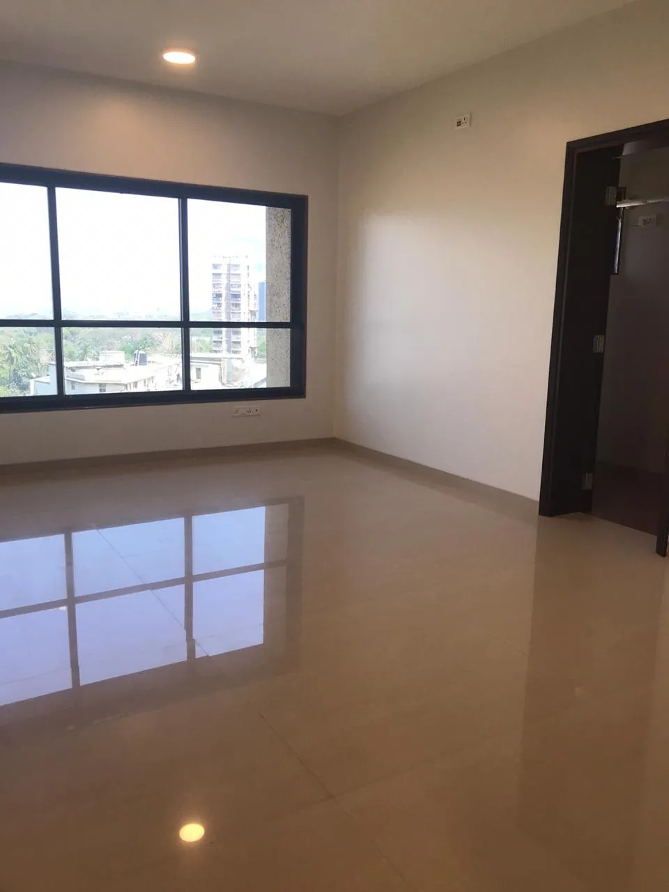 Crescent Tower Image 11