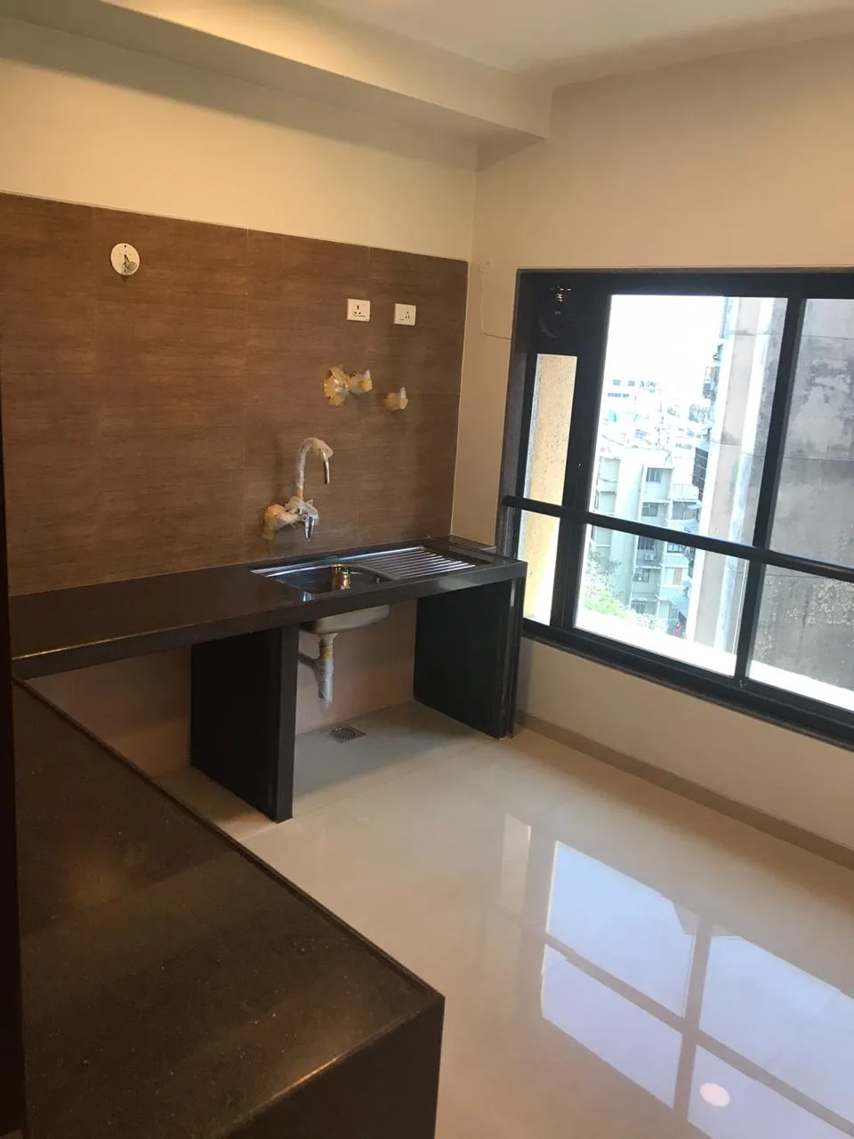 Crescent Tower Image 14