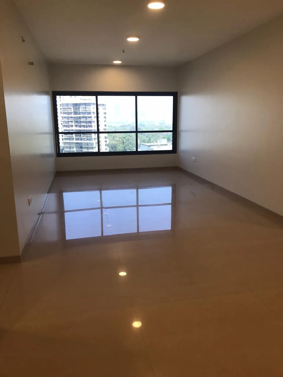 Crescent Tower Image 6