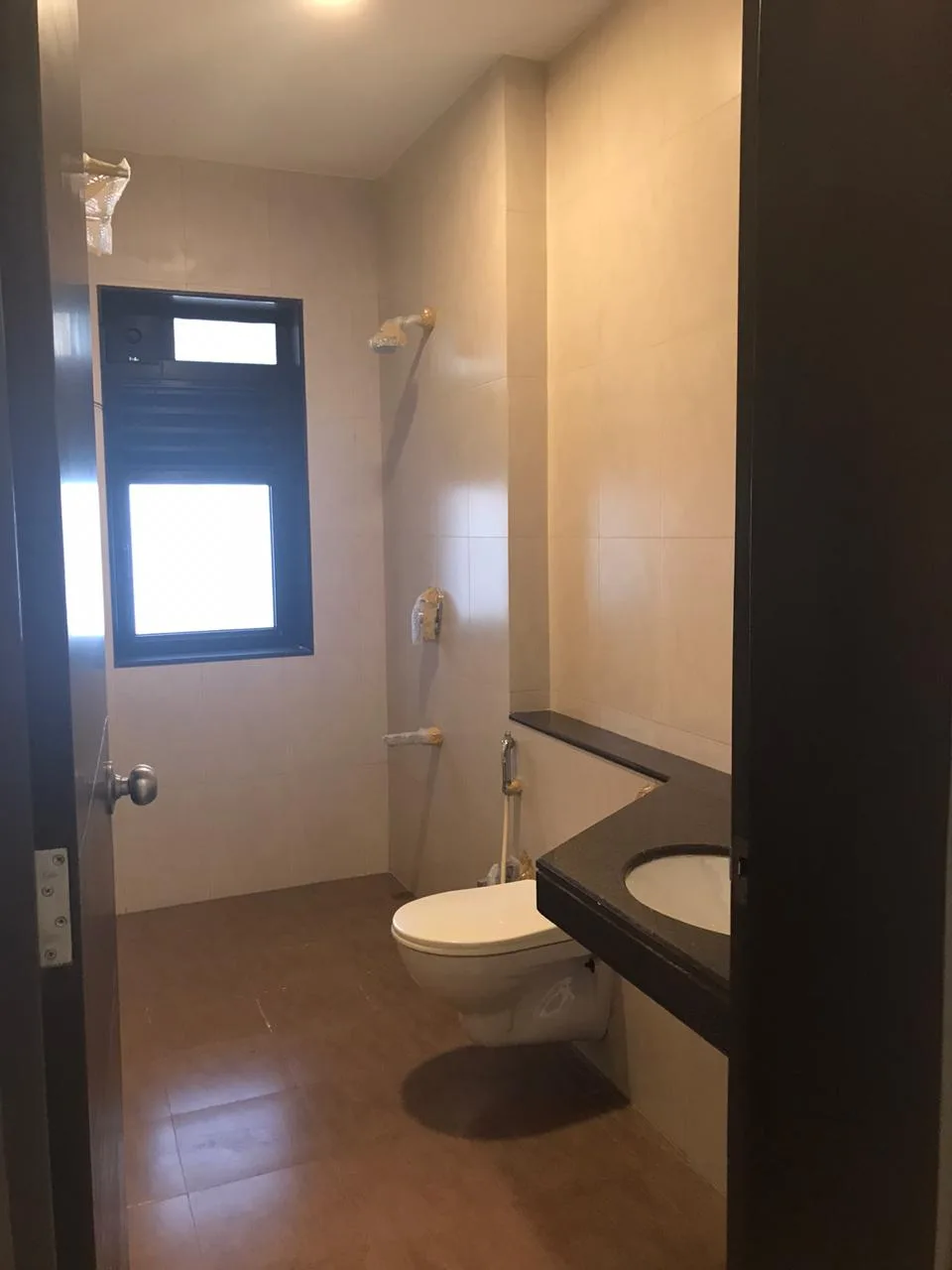 Crescent Tower Image 8