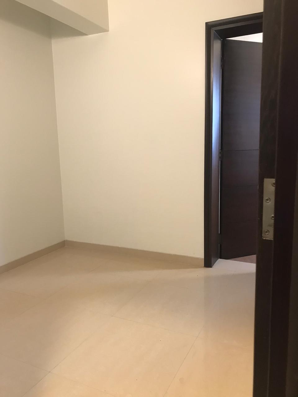 Crescent Tower  Image 13