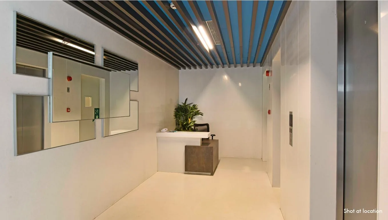 28232_oth_Rustomjee_Central_Park_Entrance_Lobby_View_3