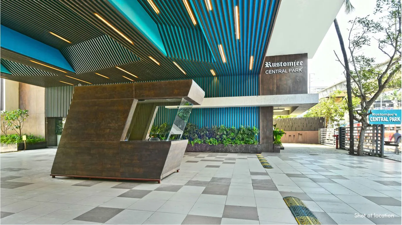 28232_oth_Rustomjee_Central_Park_Grand_Entrance_Driveway_View_2