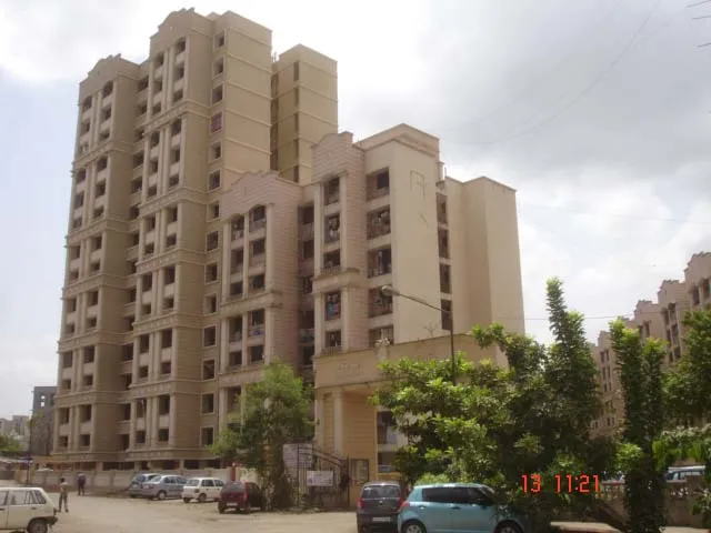 2 BHK Flats for Sale in Hyde Park, Thane West