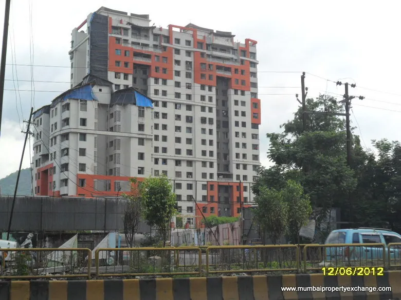 4 BHK Flats for Sale in Harmony Horizons, Thane West