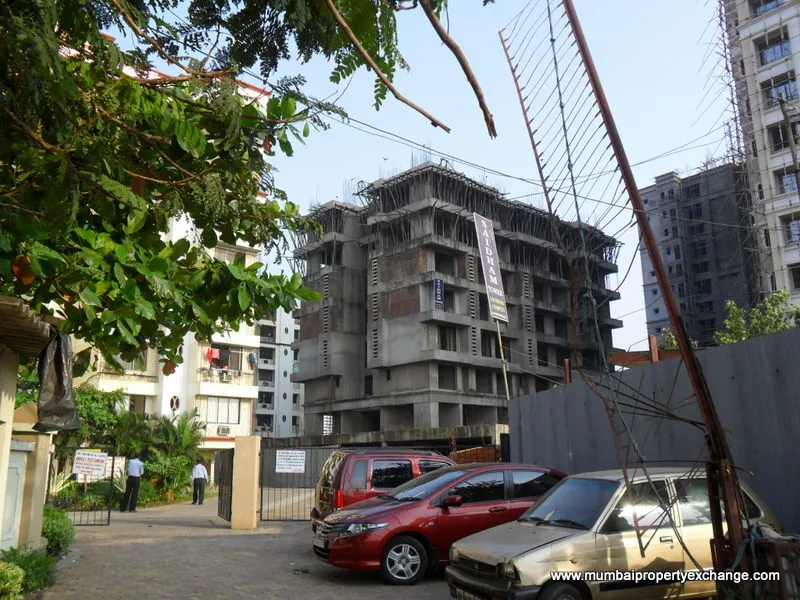 2 Flats on Rent in Sai Dham Tower, Kandivali West