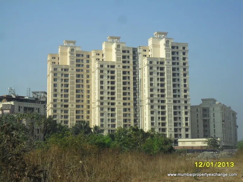 2 BHK Flats on Rent in Highland Gardens, Thane West