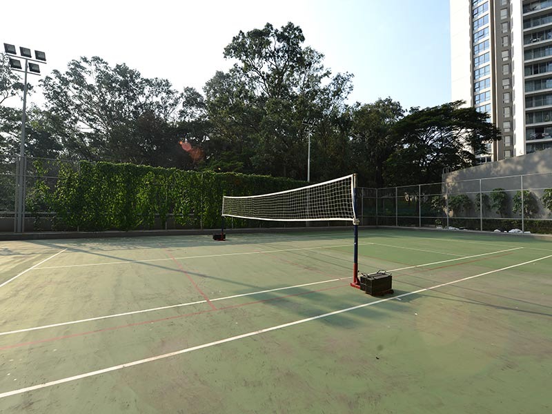 Oberoi Exquisite Tennis Court