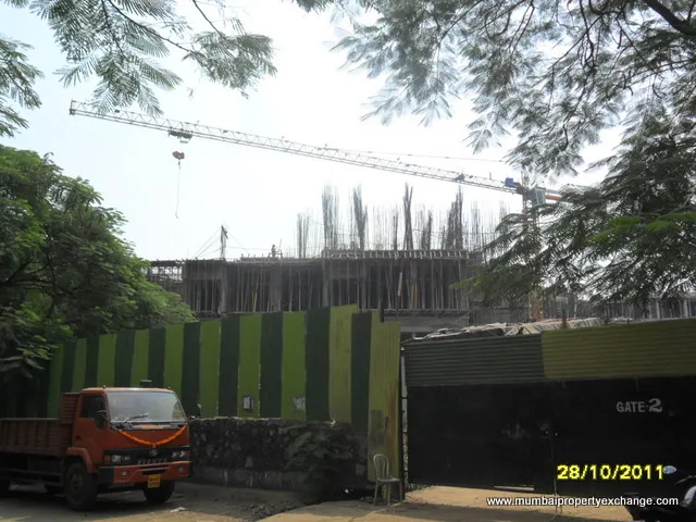 2 BHK Flats for Sale in Spring Grove, Kandivali East