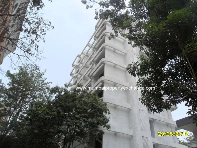 4 BHK Flats for Sale in Dewarka Chayya, Juhu