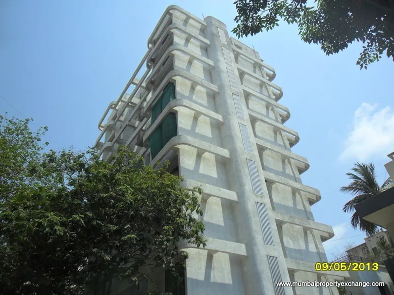 4 BHK Flats for Sale in Dewarka Chayya, Juhu