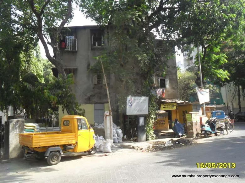3 Flats for Sale in Neumec Godavari, Vile Parle East