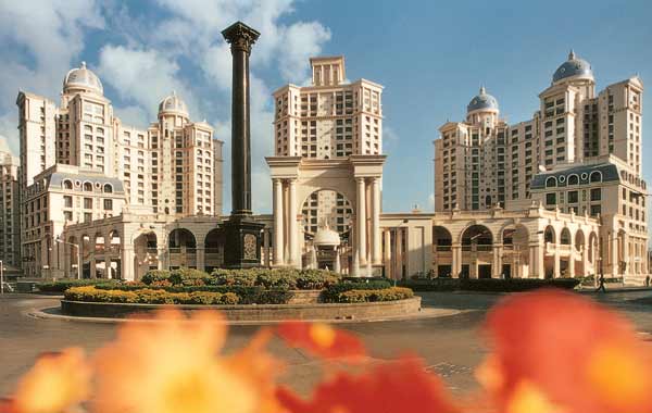 Hiranandani Gardens View