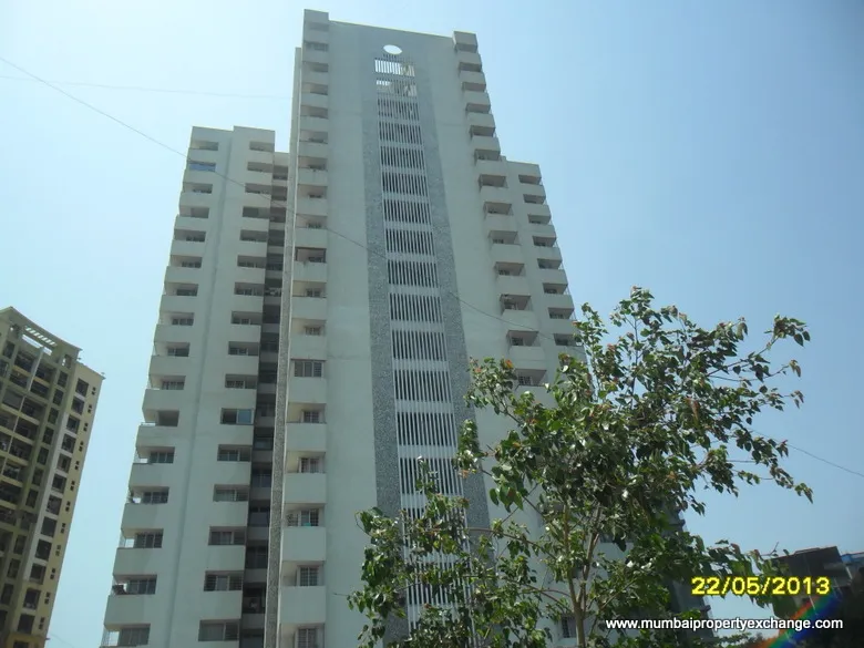 Showroom Flats for Sale in Lords, Churchgate