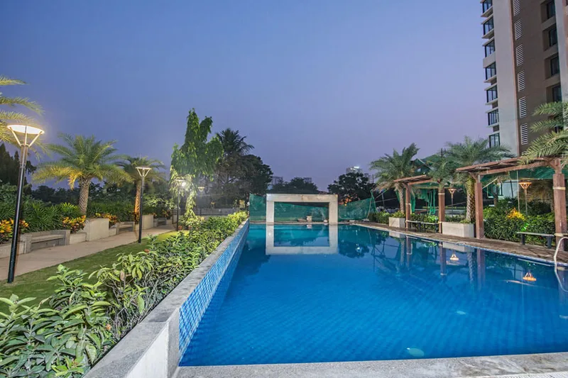 Runwal-Dahlia Swimming Pool