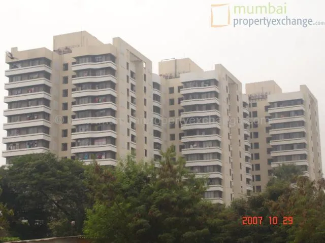 2 BHK Flats on Rent in Kalpataru Gardens, Kandivali East