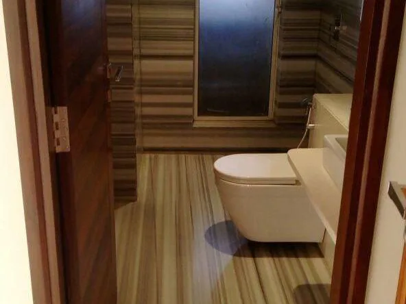 Ekta Eudora Bathroom