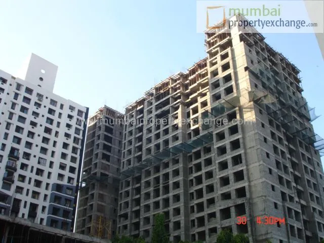 2 BHK Flats on Rent in The Blue Diamond, Mulund West
