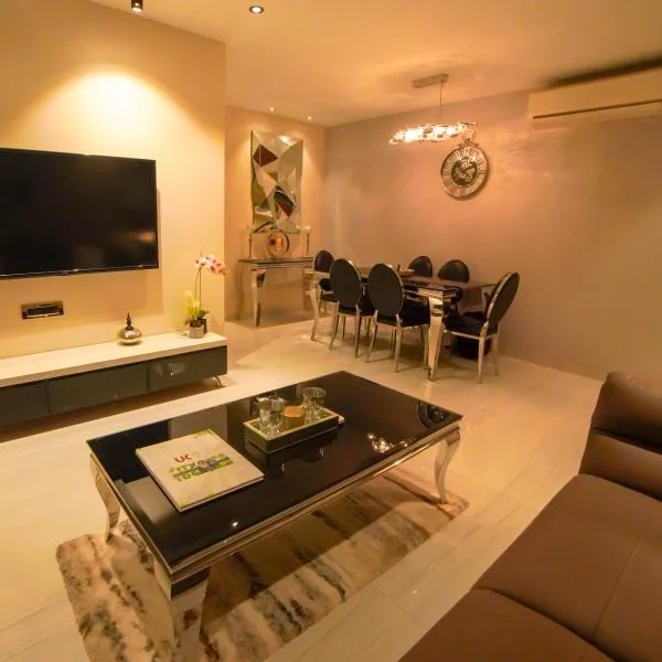 UK Sangfroid Living Dining Room