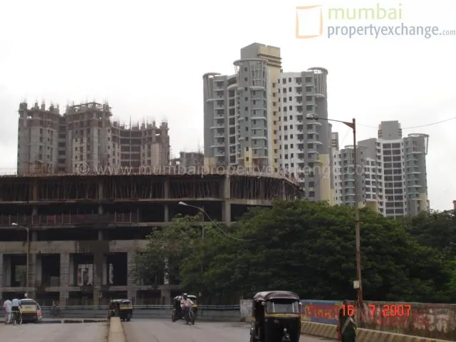 2 Flats on Rent in City Of Joy, Mulund West