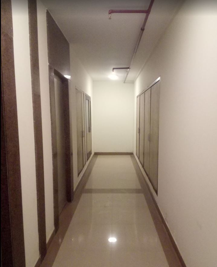 Wadhwa Evergreen Heights Floor Lobby