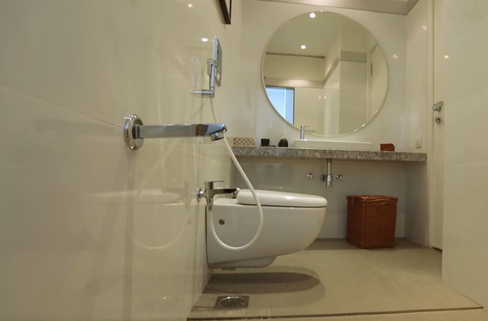 Rustomjee Urbania Azziano Thane Bathroom